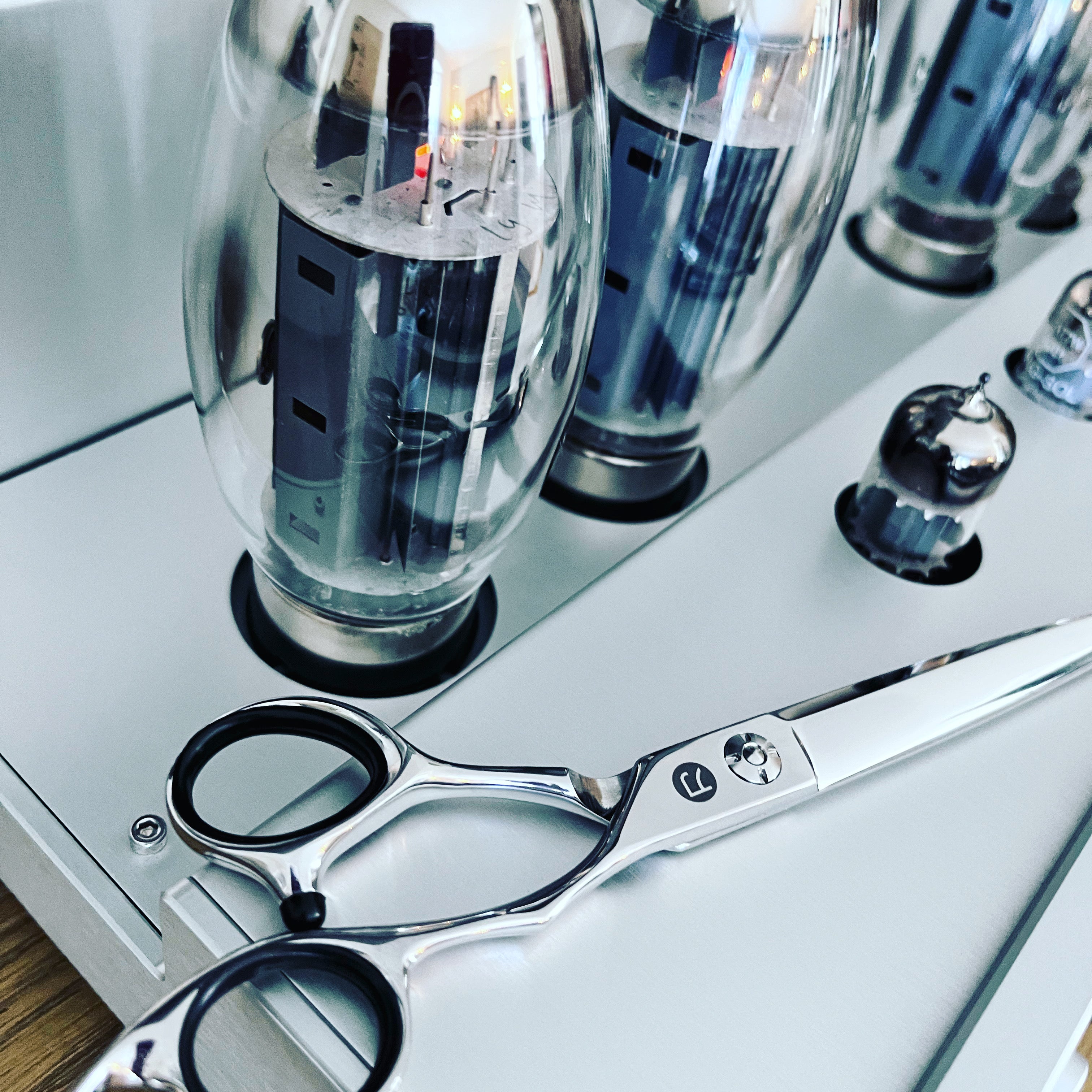 Saki Ha Hair Cutting Shear Set Includes Cutting and Thinning Shears