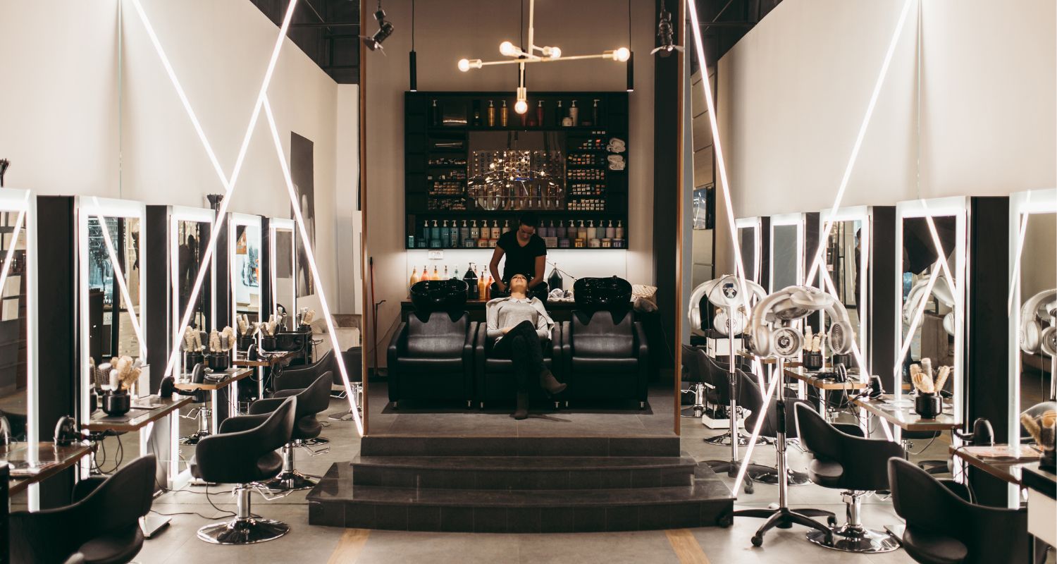 Hairstylist and the Hair Salon