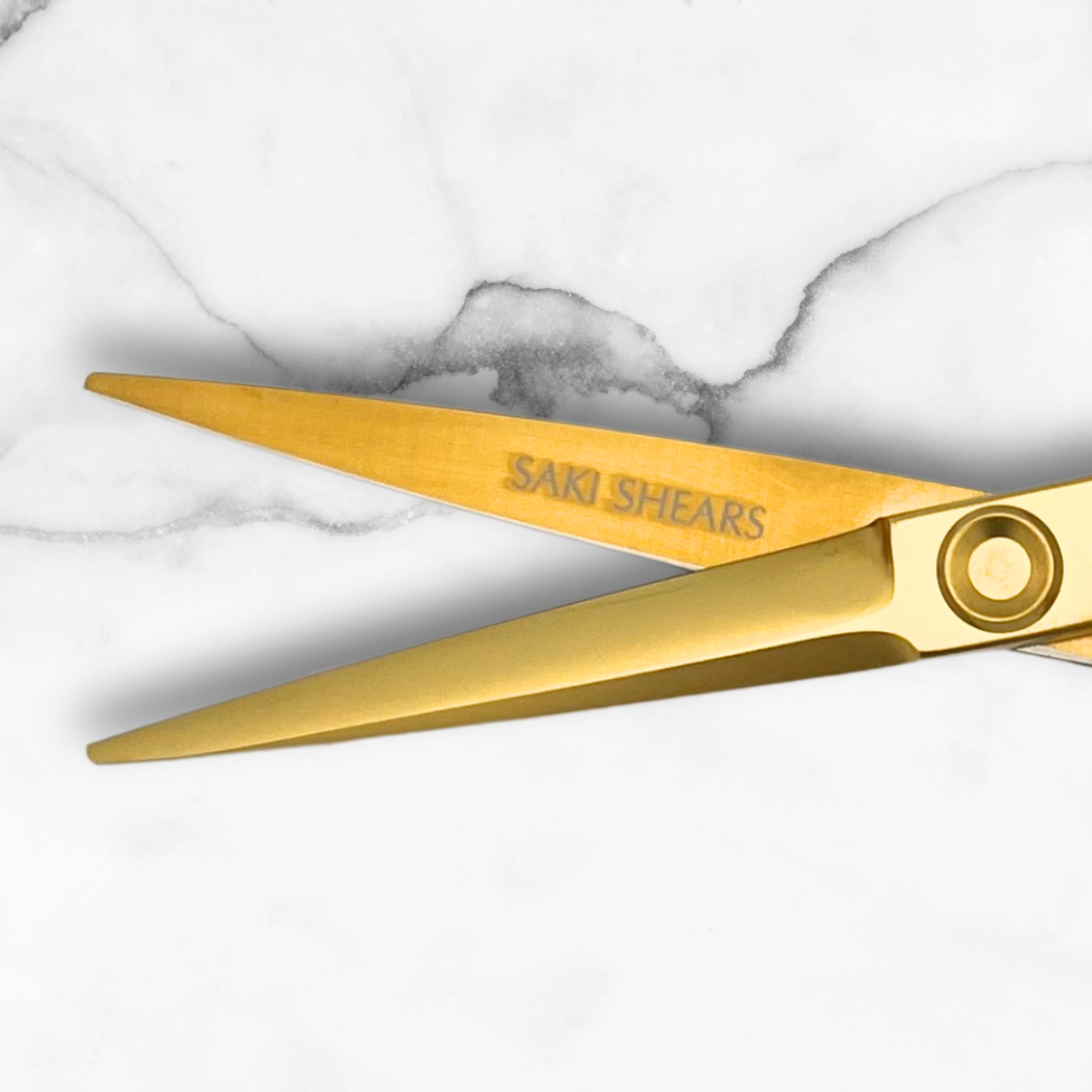 Ensemble de ciseaux à cheveux pivotants en or jaune de 6 pouces