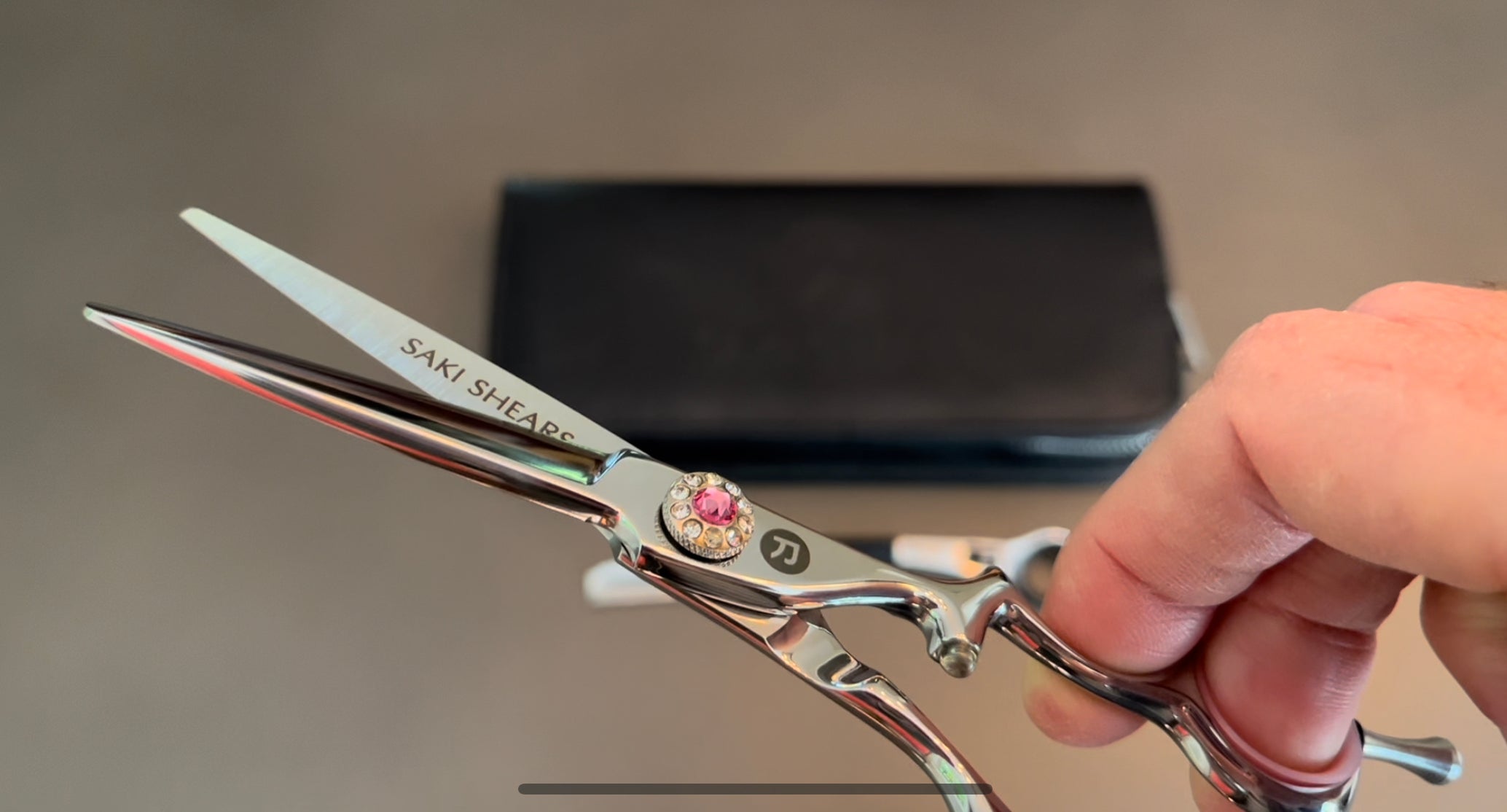 Pink jewel hair shears for professional hair cut