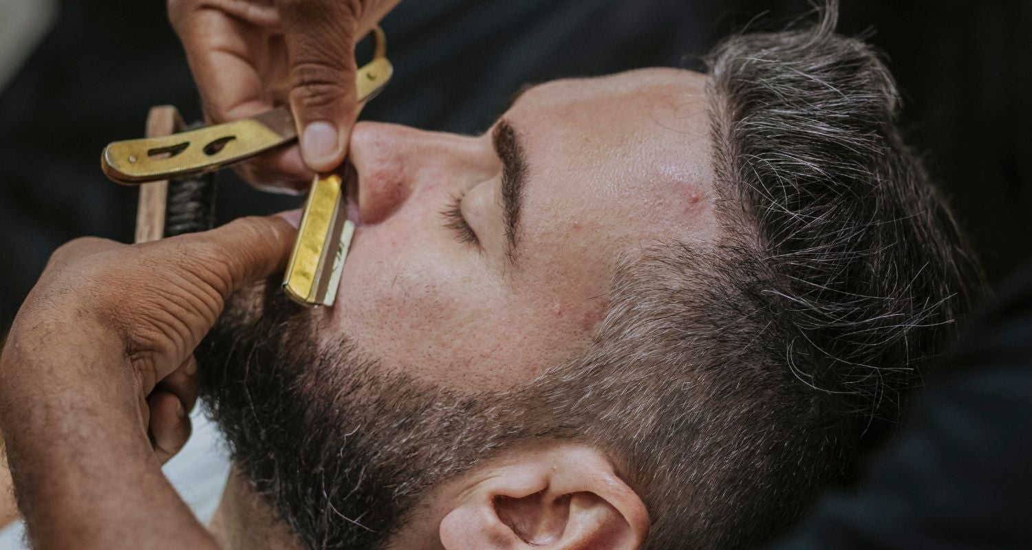 THE FOLLOWING ARE REASONS WHY YOU SHOULD BEGIN WITH A TRADITIONAL STRAIGHT RAZOR BLADE