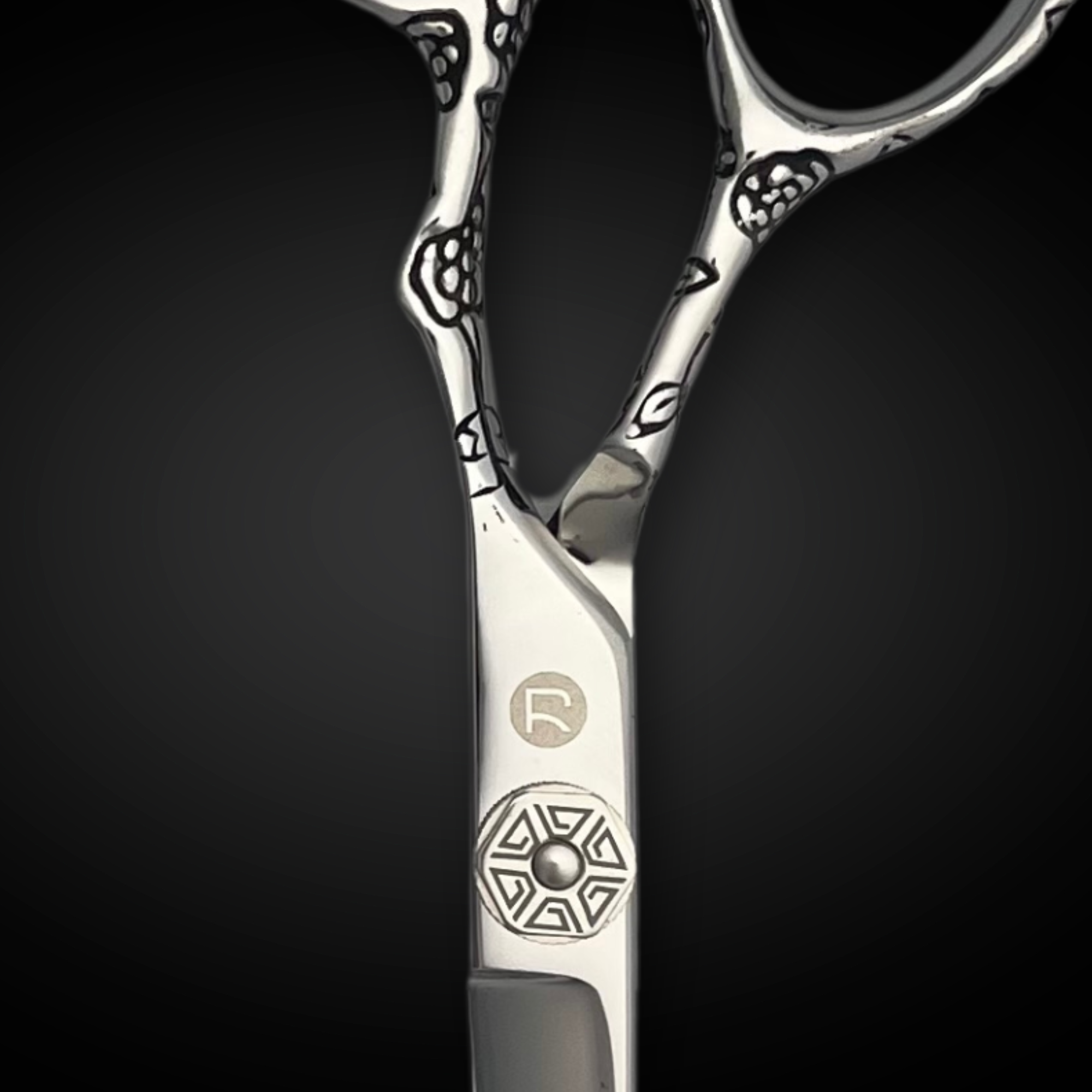 Saki Shears Kohana Engraved Steel Hair Shears Set (Hair Cutting and Thinning Shears)