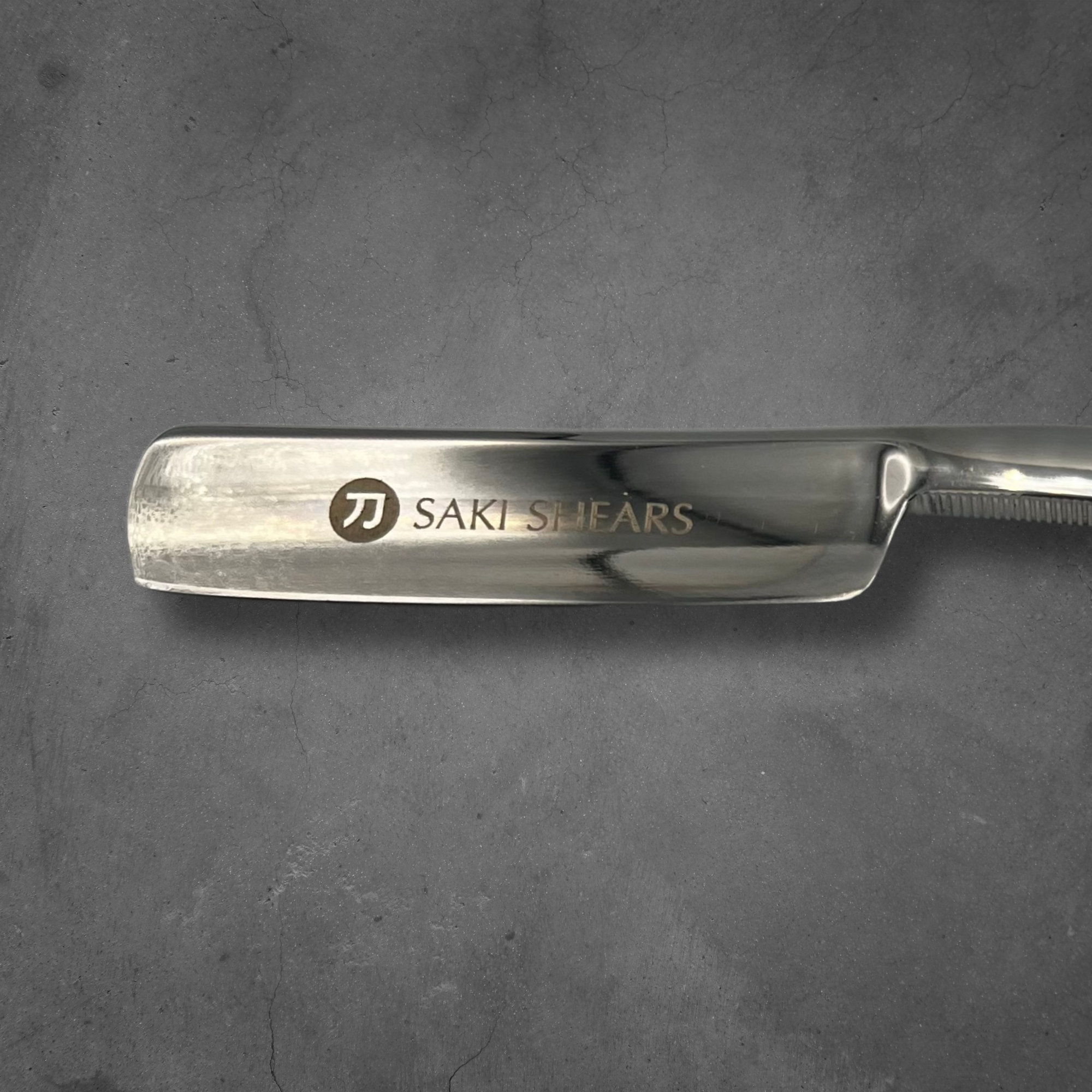 Saki Shears Ronin Professional Straight Razor